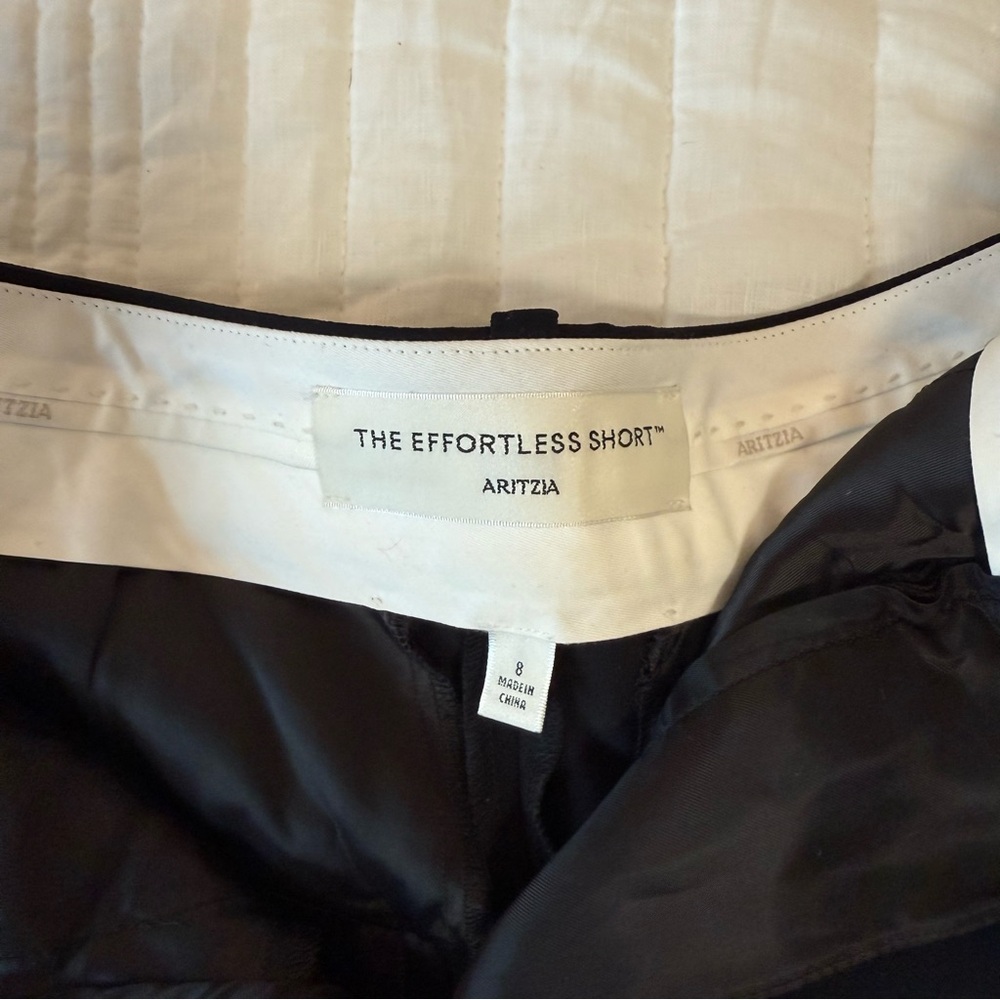 Black ARITZIA Effortless shorts